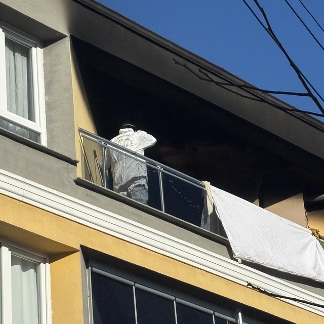 Uşak'ta, evinde çıkan yangında öldü