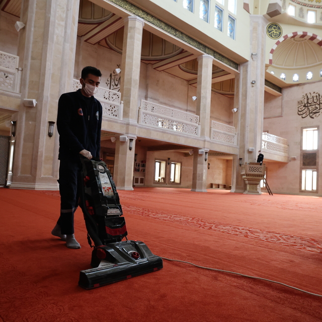 Tokat Belediyesince ramazan öncesi camilerde temizlik çalışması yapılıyor