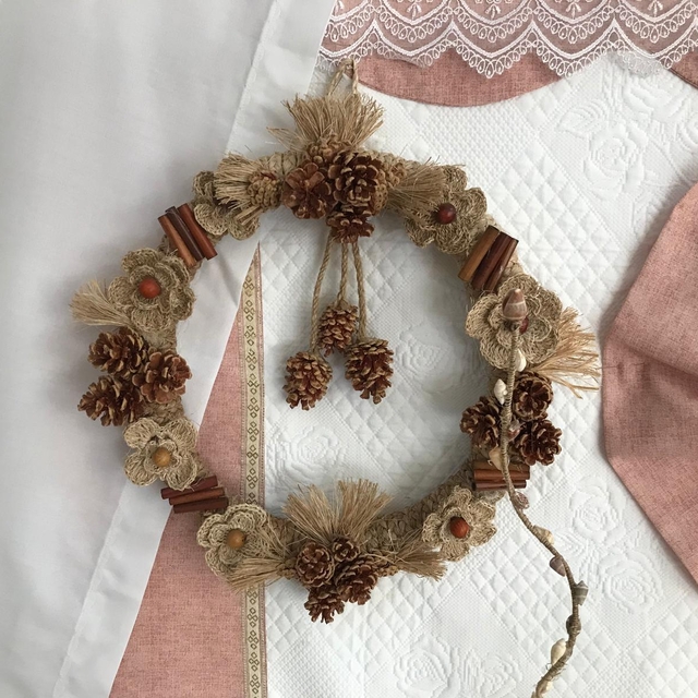 Bozyazı'da muz çiçeği liflerinden dekoratif ürünler yapılıyor