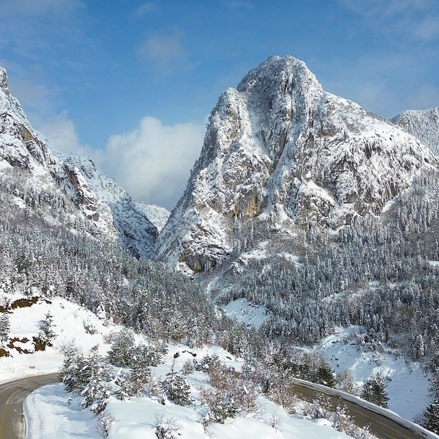 Ersizlerdere Kanyonu Tabiat Parkı'nda kış güzelliği yaşanıyor