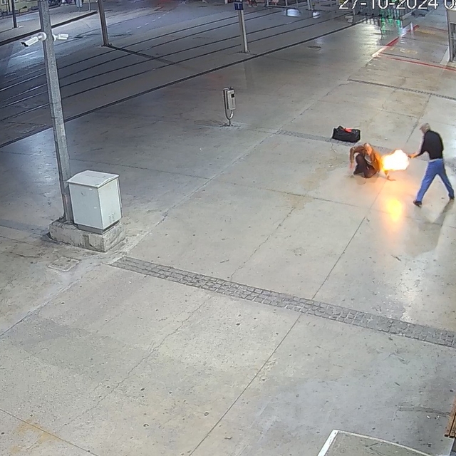 Eşine mesaj yazan kişiyi pompalı tüfekle vurup, darbeden sanığa ilk duruşma...