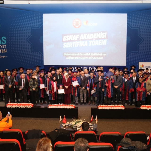 Sivas'ta düzenlenen Esnaf Akademisi sona erdi