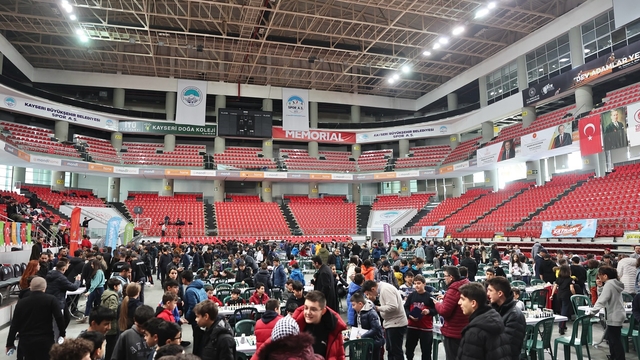 Kocasinan'da Satranç İl Birinciliği Turnuvası başladı