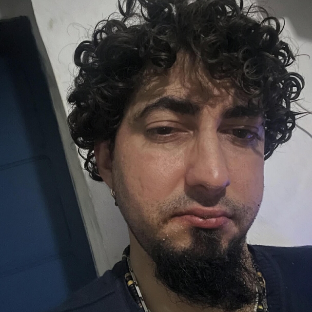 Hafif ticari aracın çarptığı engelli, son yolculuğuna Beşiktaş formasıyla u...