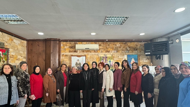 Karabük'te kursiyerler resim sergisi düzenledi