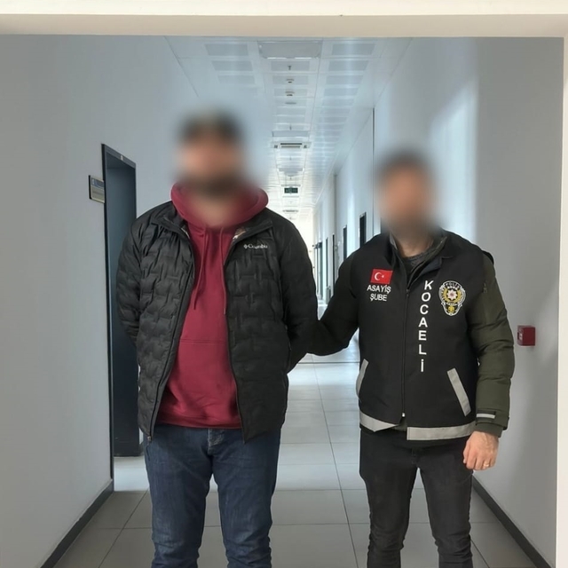 Rusya tarafından kırmızı bültenle aranan şüpheli Kocaeli'de yakalandı