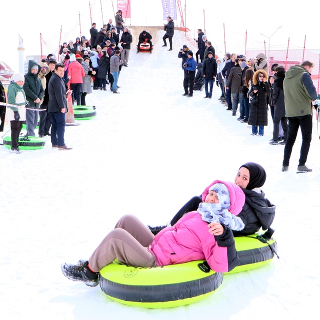Kampüste kızak, kayak ve snow tubing heyecanı