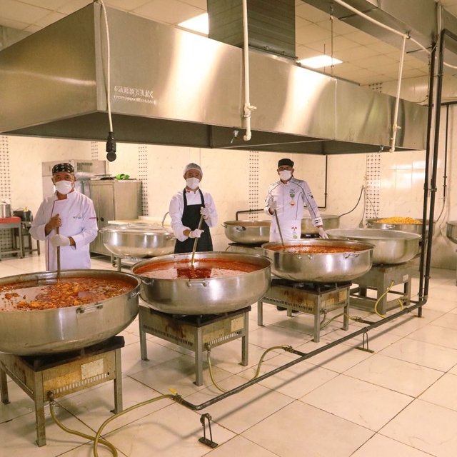 Van Büyükşehir Belediyesi ramazan boyunca 10 bin kişiye iftar verecek