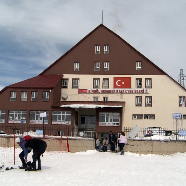 Hesarek Kayak Merkezi'nde konaklama ve telesiyej hizmetleri durduruldu