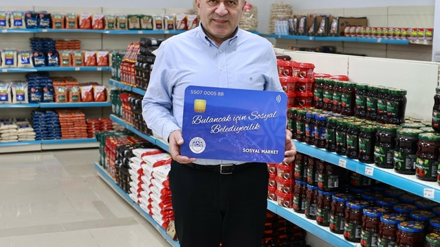 Bulancak'ta sosyal market açıldı
