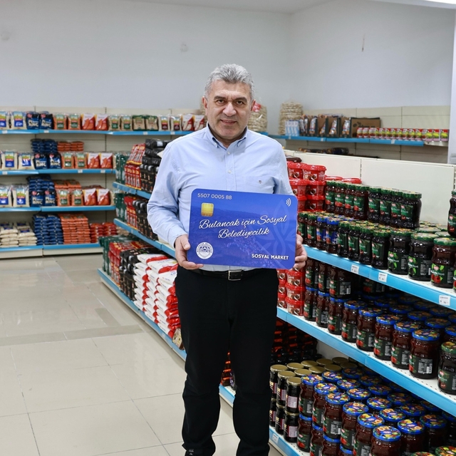 Bulancak'ta sosyal market açıldı