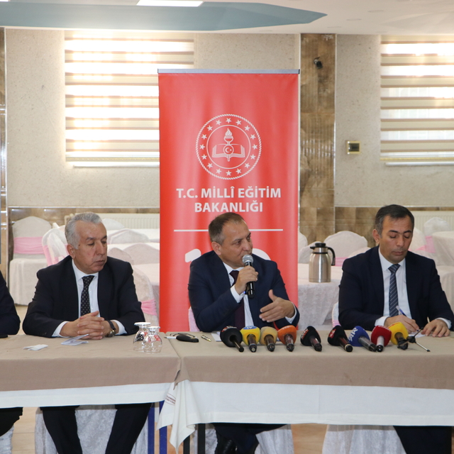 Kahramanmaraş'taki derslik sayısı eğitim yatırımlarıyla deprem öncesini aşa...