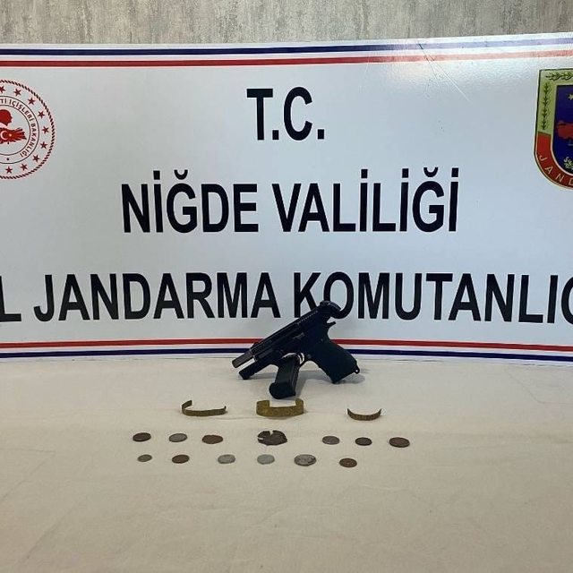Niğde'de tarihi eser niteliğinde 16 obje ele geçirildi