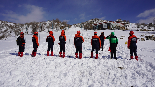 Şırnak'ta AFAD ekiplerine çığda arama kurtarma eğitimi