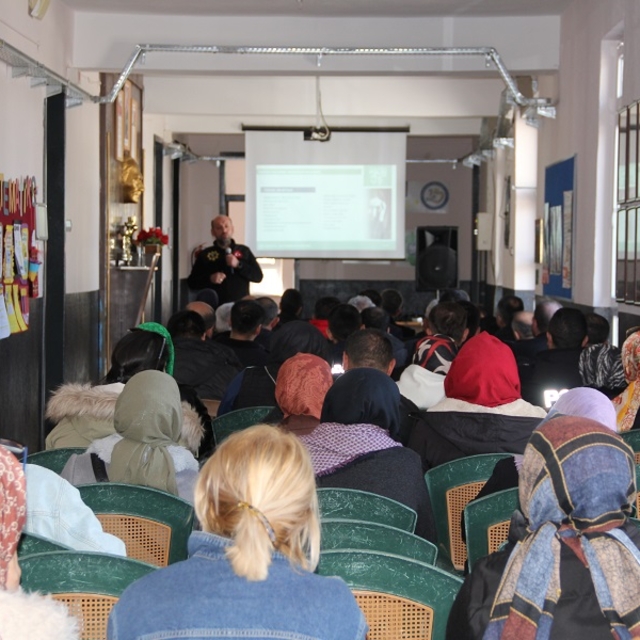 Yalıhüyük'te uyuşturucuyla mücadele semineri verildi