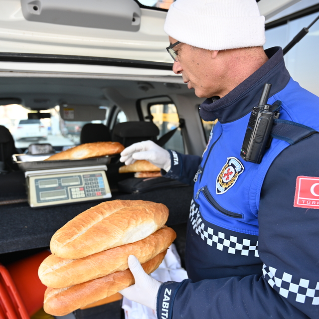 Kadirli'de zabıta ekiplerinden ramazan denetimleri