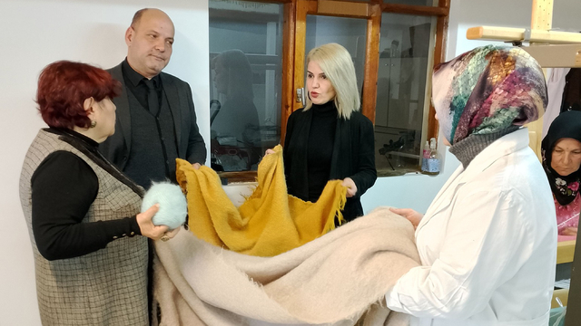 Güdül'de dokuma kursu devam ediyor