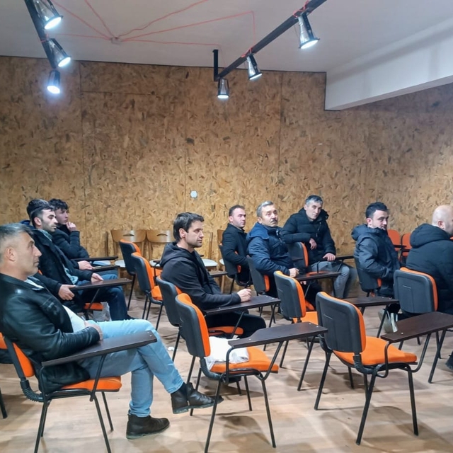 Bolu'da avcılık kursuna katılanlara sertifikaları verildi