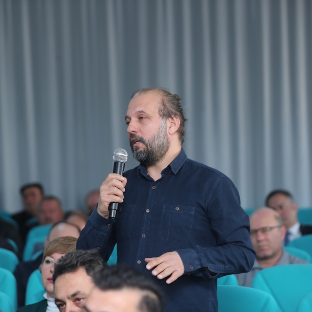 Eskişehir Valisi Aksoy, Odunpazarı ilçesindeki muhtarlarla buluştu