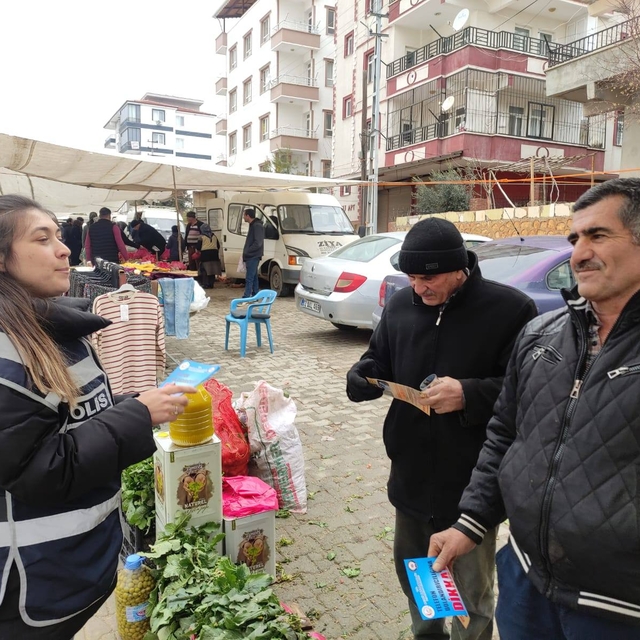Adıyaman'da polis ekipleri esnafı dolandırıcılara karşı uyardı