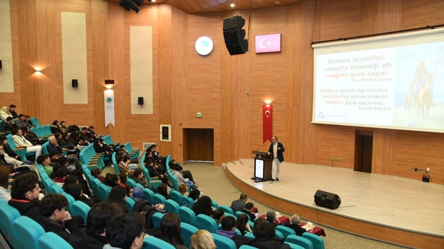 Kırşehir'de 12. sınıf öğrencilerine yönelik seminer düzenlendi