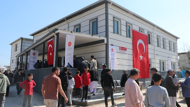 Hatay'da depremde yıkılan caminin yerine yenisi yapıldı