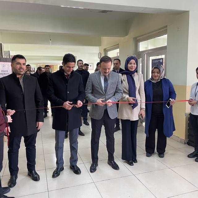 Malazgirt'te "atasözleri ve deyimler sergisi" açıldı