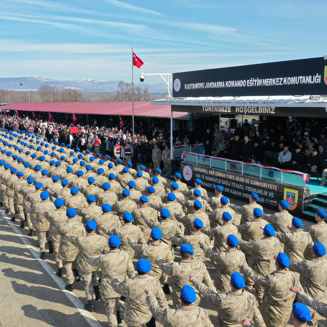 Kastamonu'da eğitimlerini tamamlayan uzman erbaşlar yemin etti