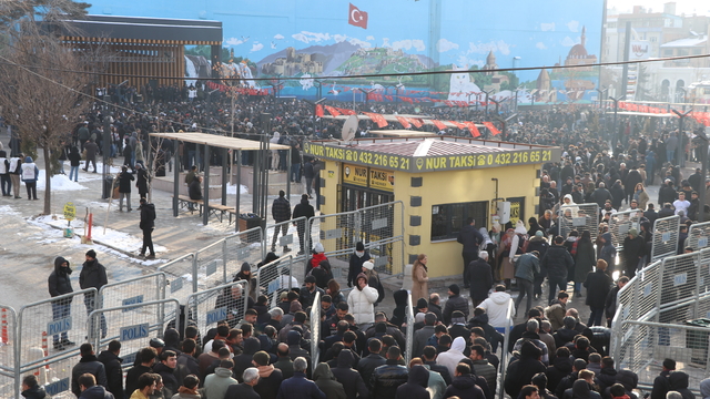 Van'da İmralı mesajı meydanda dinlendi