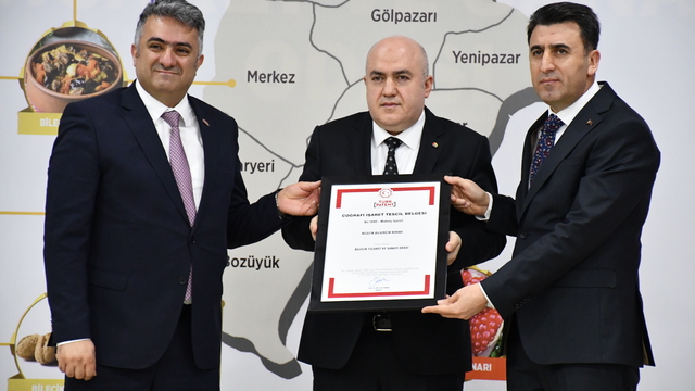 TÜRKPATENT Başkanı Durak, Bilecik'in Lefke bezi ve Bıldırcın kebabının coğrafi işaret belgelerini takdim etti
