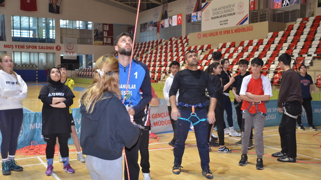 Muş'ta spor tırmanış temel seviye eğitimi