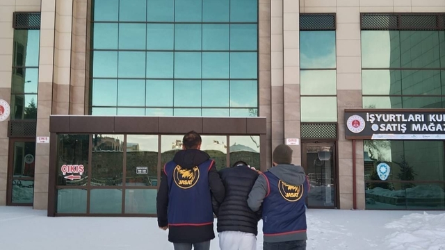 Nevşehir'de ev ve iş yerlerinden hırsızlık güvenlik kamerasında