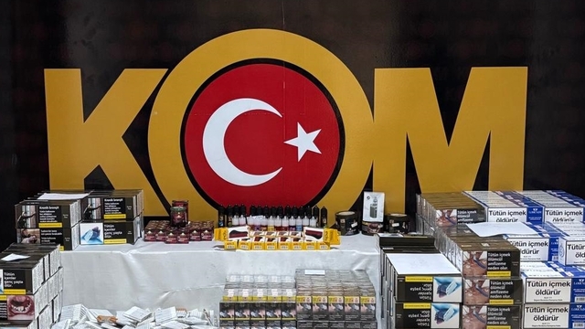 Adana'da kaçakçılık operasyonlarında 7 zanlı yakalandı