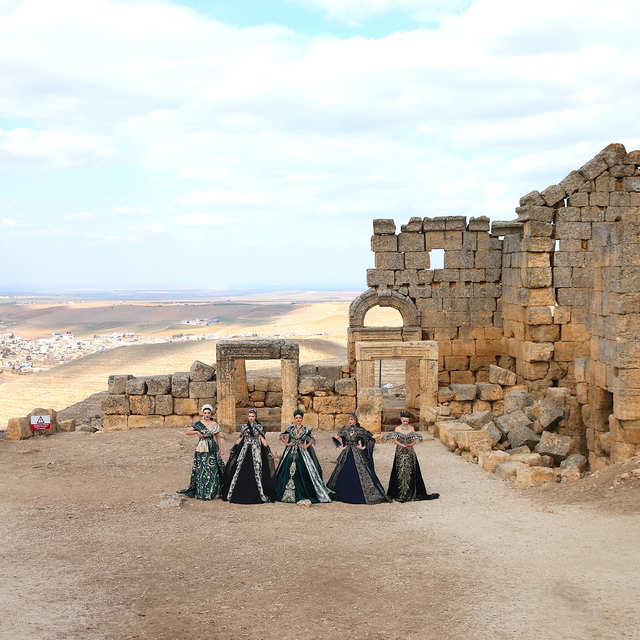 Mezopotamya'nın motifleri tarihi mekanlarda düzenlenen defilelerle tanıtıld...