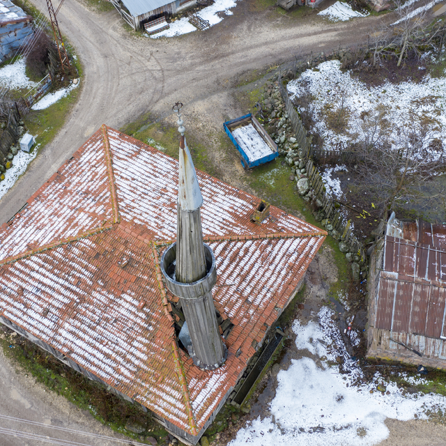 Bolu'da resim ve motiflerle bezeli köy camisi restorasyonla eski ihtişamına...