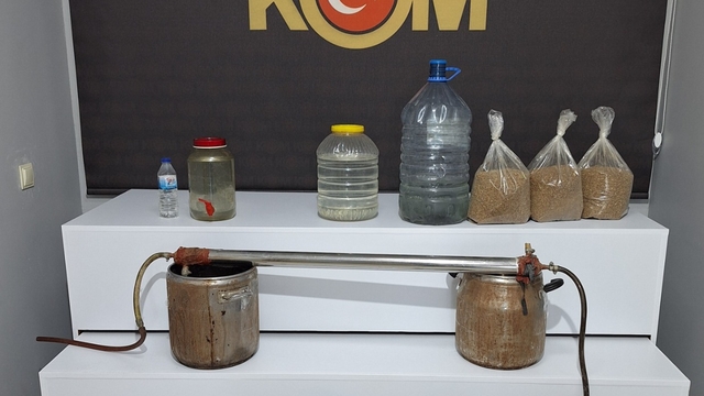 Niğde'de 19 litre kaçak etil alkol ele geçirildi