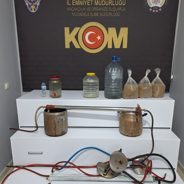 Niğde'de 19 litre kaçak etil alkol ele geçirildi