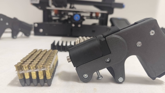 Başkentte 3D yazıcıyla x-ray cihazının tespit edemediği "suikast silahı" üreten şüpheli yakalandı