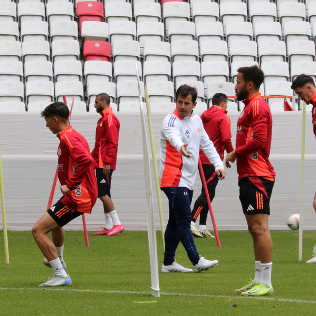 Emre Belözoğlu: Kalan 36 puanın her zerresine talibiz