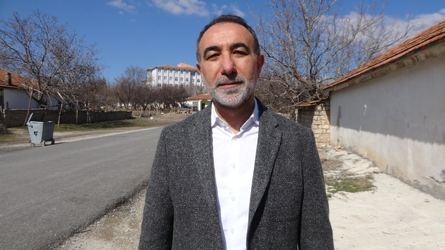 Hayırsever, 15 bakkal ve 2 fırının veresiye defterindeki 270 bin TL'lik borcu ödedi
