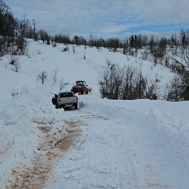 Kastamonu'da ekiplerin karla mücadelesi sürüyor