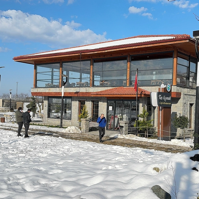 Ardeşen Belediye Başkan Yardımcısı Mustafa Kuyumcu silahlı saldırıda yarala...