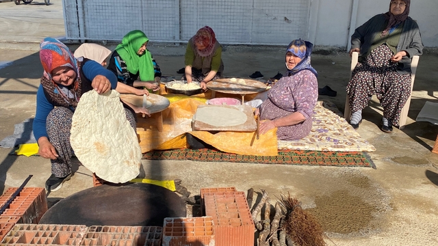 Manisalı kadınların ramazan hazırlıkları sürüyor