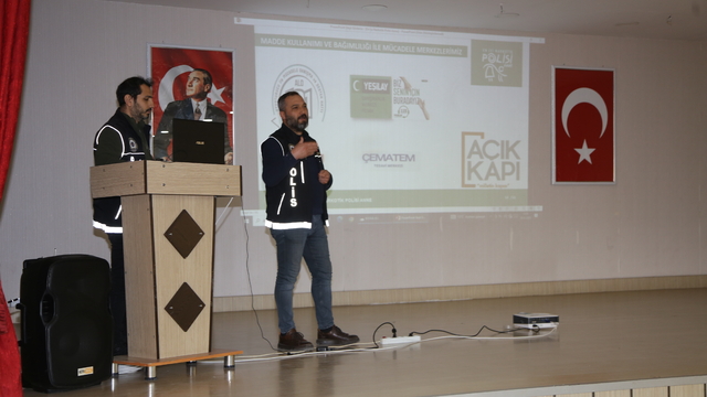 Halkapınar'da "En İyi Narkotik Polisi Anne Projesi" anlatıldı