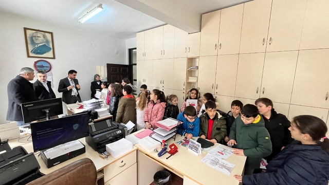 Devrekani'de öğrencilerden Vergi Haftası ziyareti