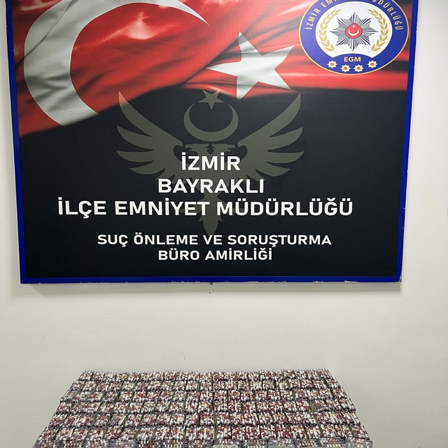 İzmir'de 115 bin uyuşturucu hap ele geçirildi