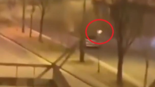 Drift atarak otomobilden ateş açtılar; o anlar kamerada, 2 gözaltı