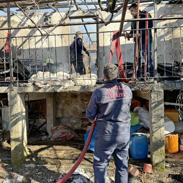 Muğla'da evde çıkan yangında karı koca öldü