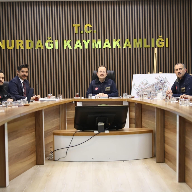 AFAD Başkanı Pehlivan, Nurdağı'nı ziyaret etti