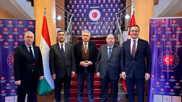 YSK Başkanı Yener, parlamento seçimleri için Tacikistan'da